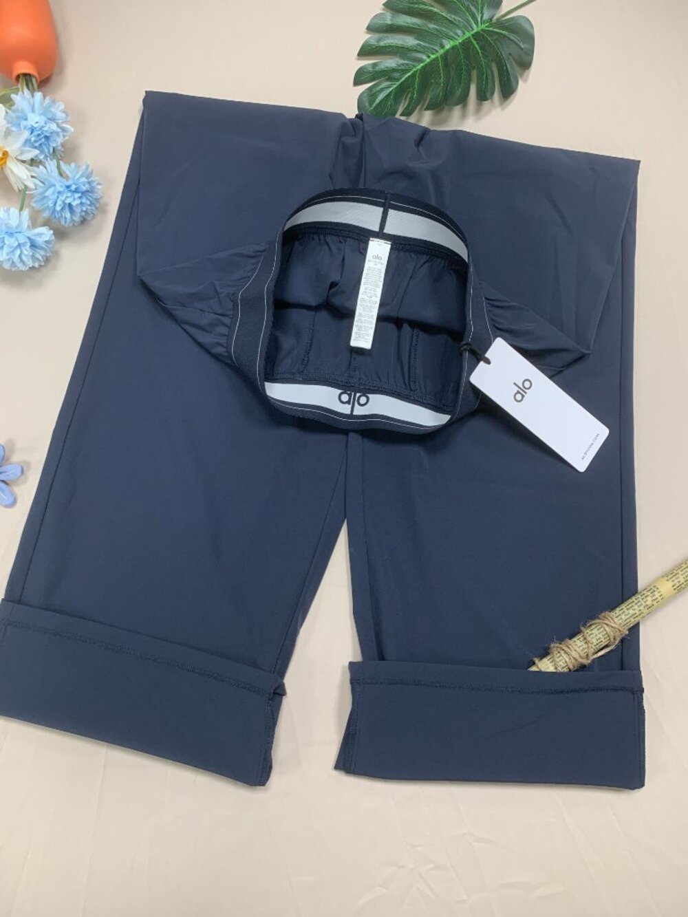 🌌ALO Yoga New Navy Relaxed Women's Suit Up Trouser✨Regular 30" Inseam - Picture 4 of 10